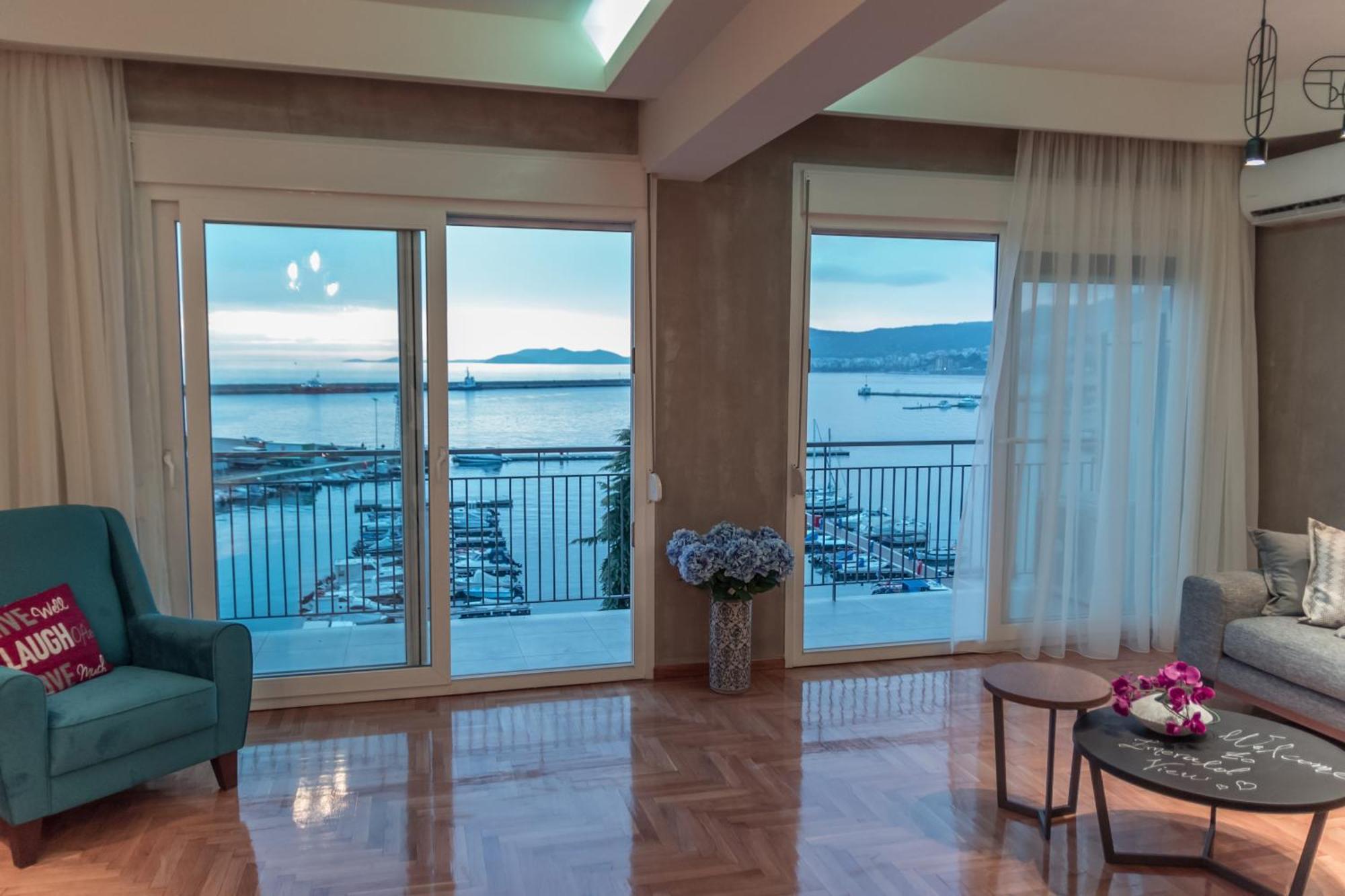 Jetties & Moorings Central Apt Apartment Кавала Екстериор снимка