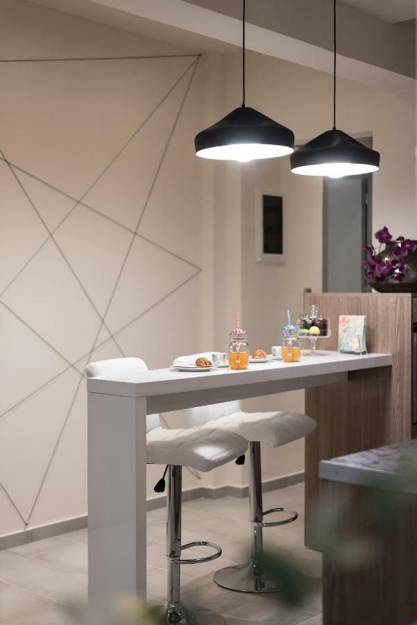 Jetties & Moorings Central Apt Apartment Кавала Екстериор снимка