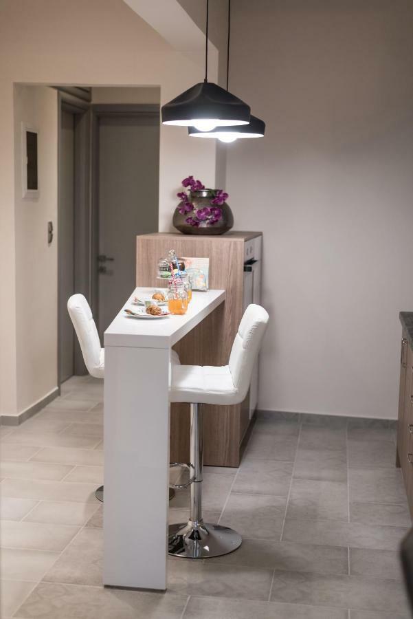 Jetties & Moorings Central Apt Apartment Кавала Екстериор снимка